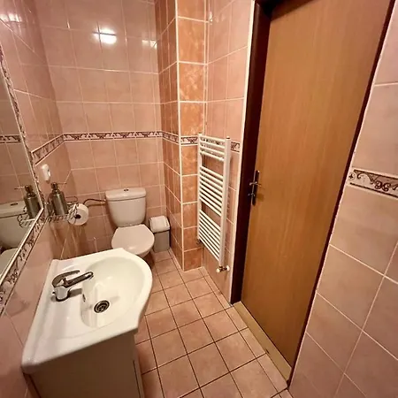 Gæstehus Na Strani 3*